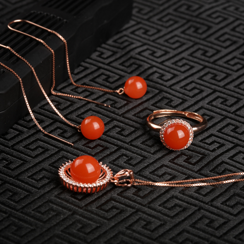 银镶樱桃红南红戒吊坠-红掌柜