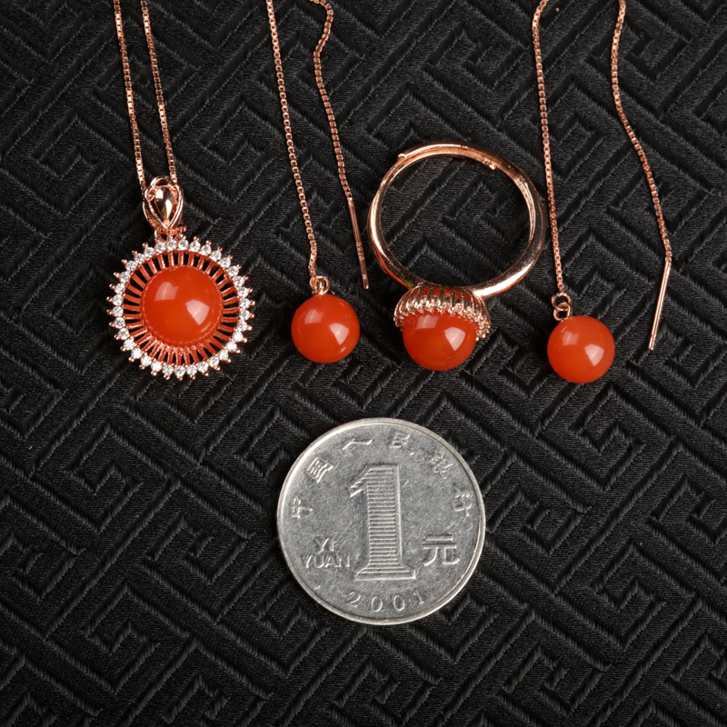 天然银镶樱桃红南红戒吊坠-红掌柜