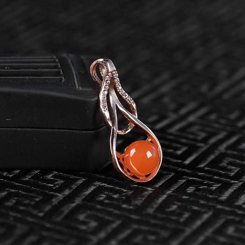 樱桃红南红玉兰花吊坠-红掌柜