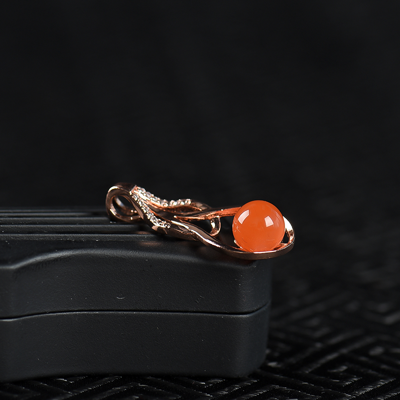 南红玉兰花吊坠-红掌柜