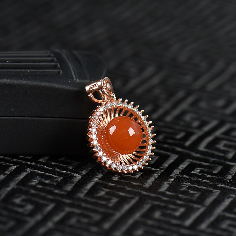 天然银镶樱桃红南红吊坠-红掌柜