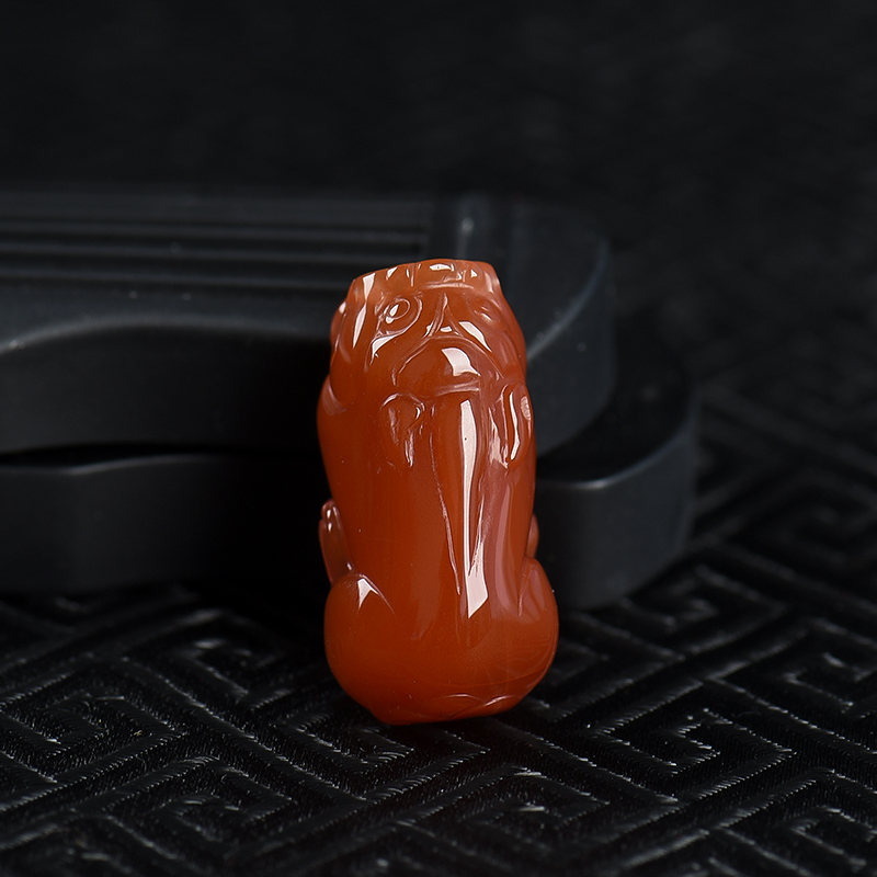 樱桃红南红貔貅吊坠-红掌柜