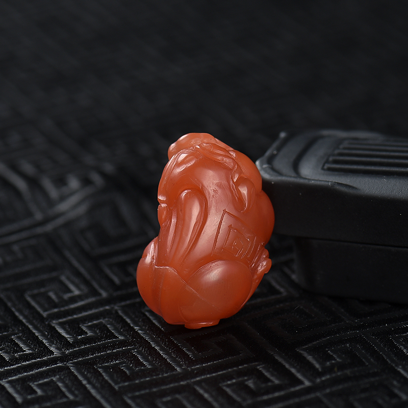 四川樱桃红南红貔貅吊坠-红掌柜