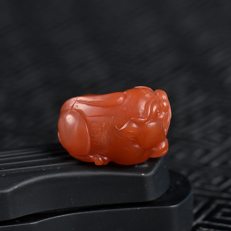 天然南红貔貅吊坠-红掌柜
