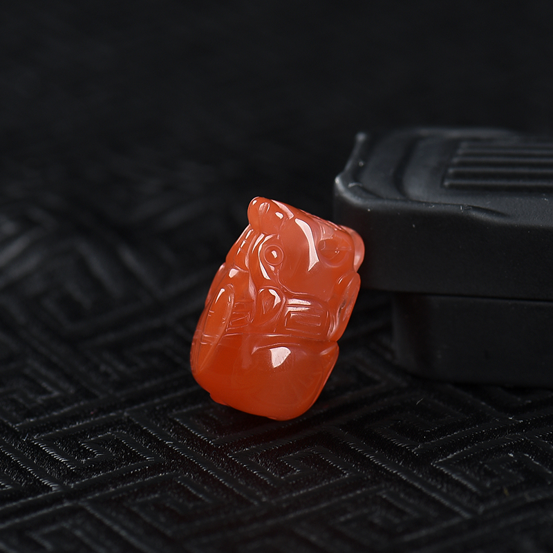 四川樱桃红南红貔貅吊坠-红掌柜