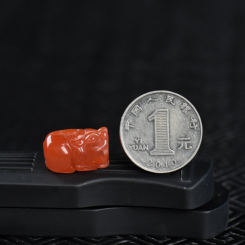 四川南红貔貅挂坠-红掌柜