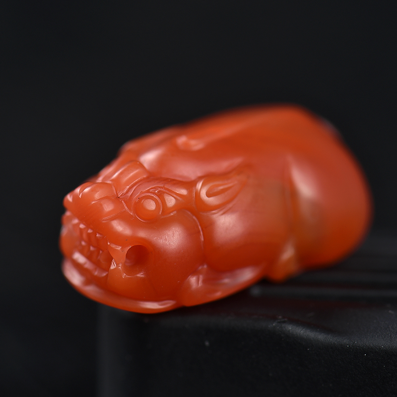 天然南红貔貅挂坠-红掌柜