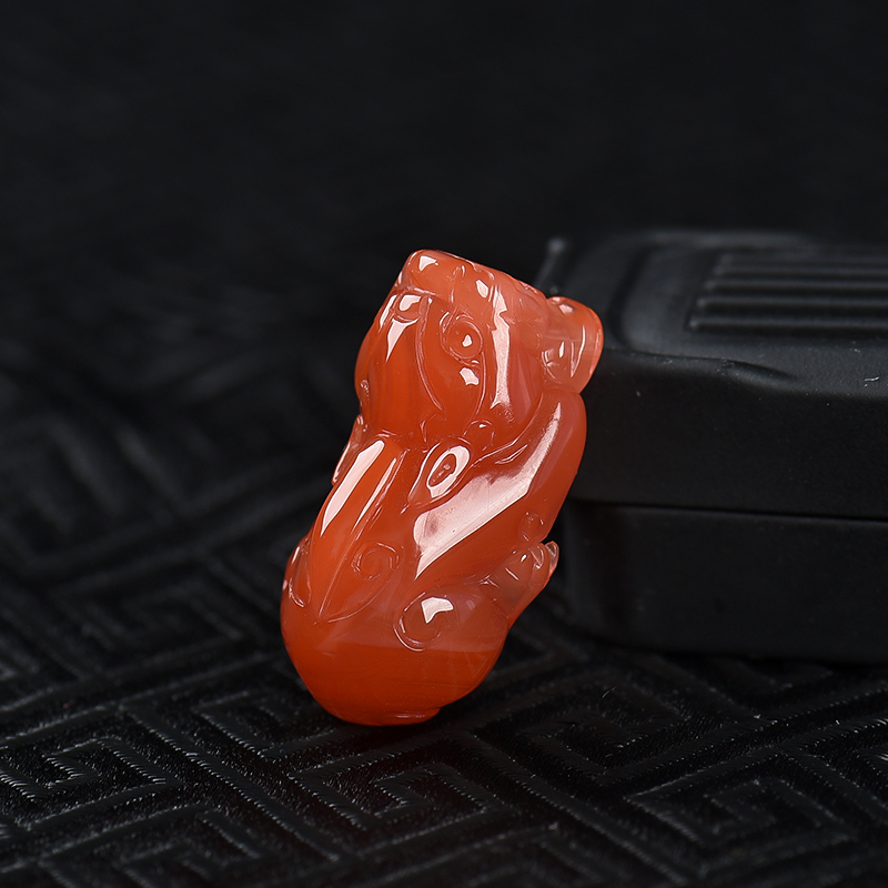 四川樱桃红南红貔貅吊坠-红掌柜