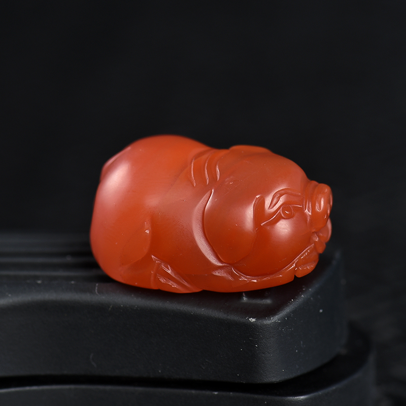 天然南红亥猪吊坠-红掌柜