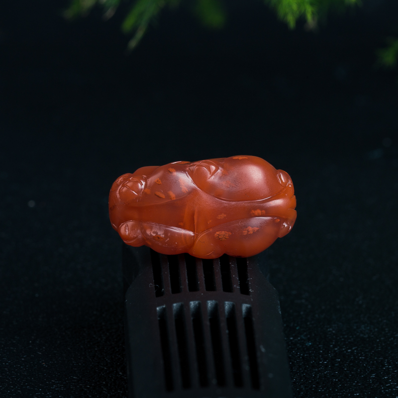 四川天然南红貔貅吊坠-红掌柜