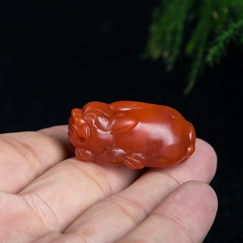 樱桃红南红貔貅吊坠-红掌柜