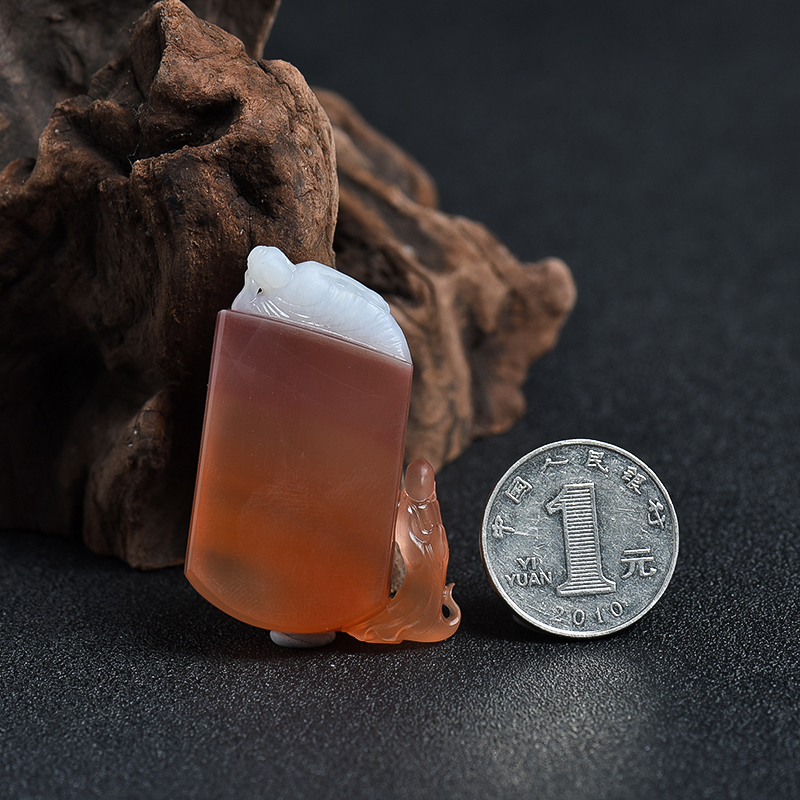 天然红白料南红挂件 - 红掌柜