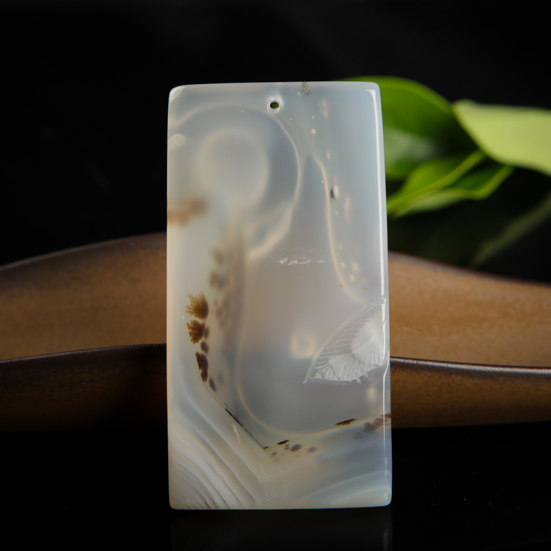 天然白玛瑙禅悟吊坠-红掌柜