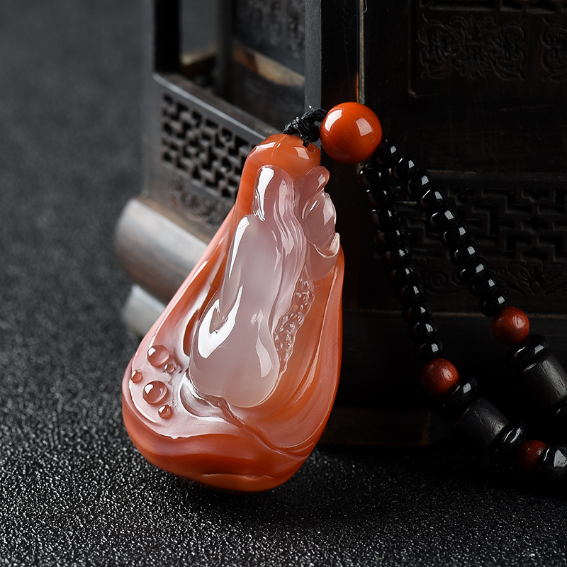 冰飘南红美女吊坠 - 红掌柜