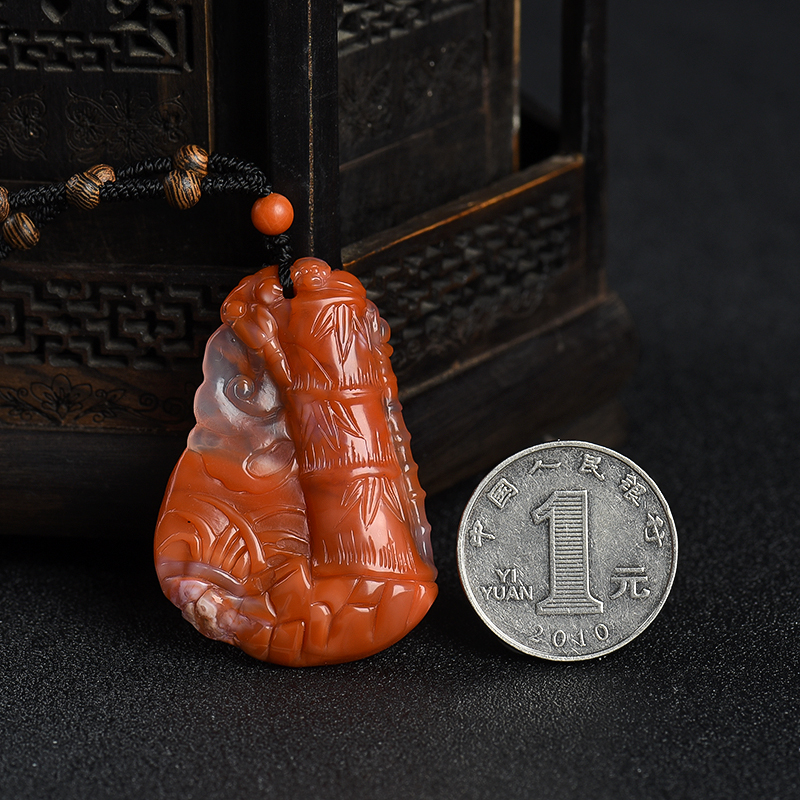 南红节节高吊坠-红掌柜