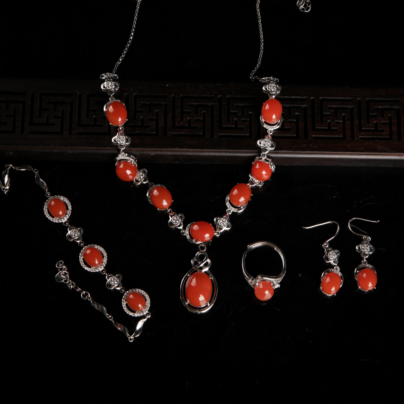 银镶樱桃红南红四件-红掌柜