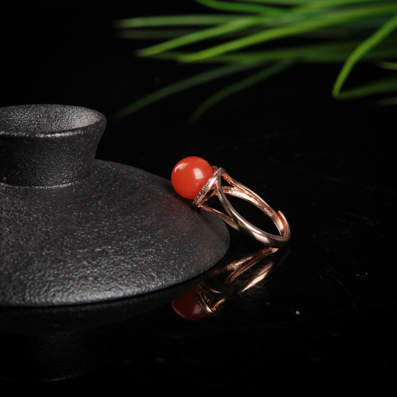 银镶天然樱桃红南红戒指-红掌柜
