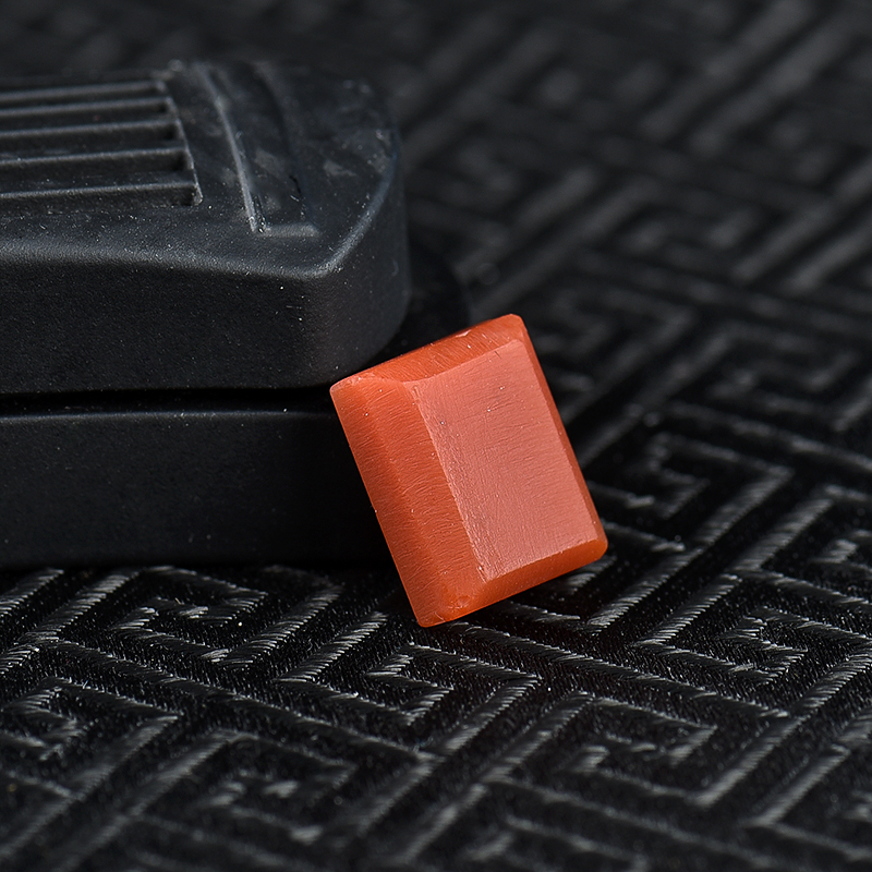 天然樱桃红南红戒面-红掌柜