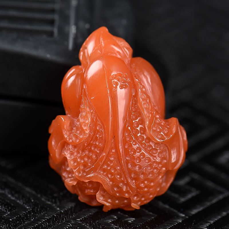 樱桃红南红百财吊坠-红掌柜