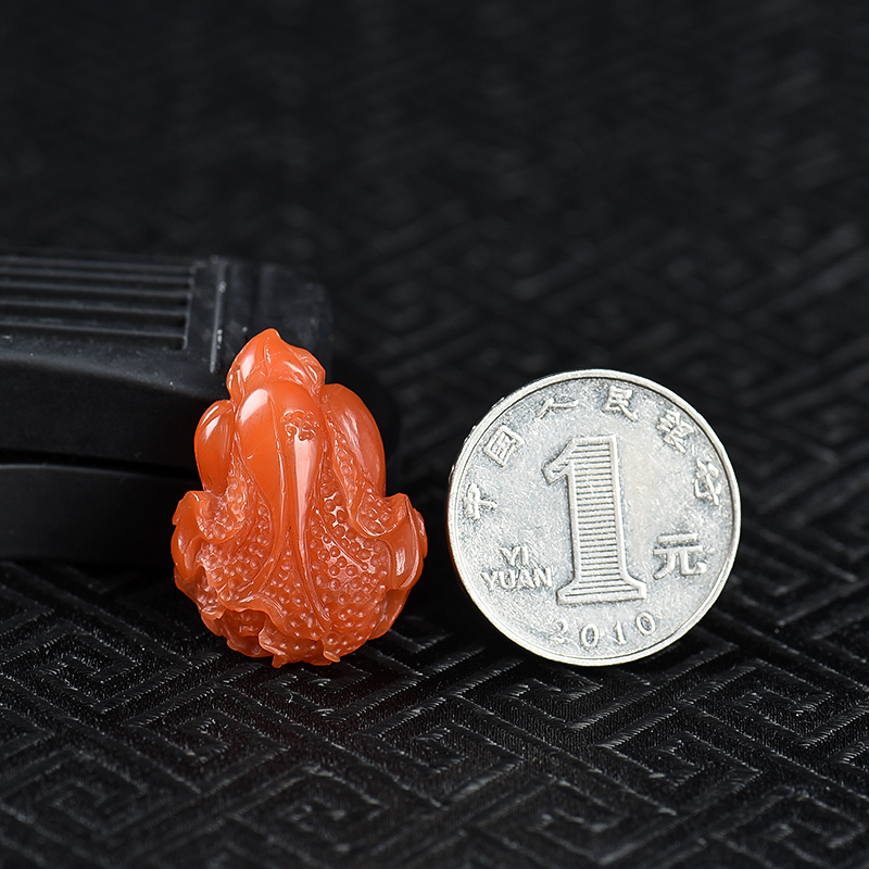 樱桃红南红吊坠-红掌柜