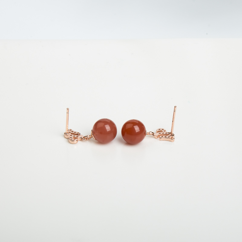 银镶樱桃红南红耳钉-红掌柜