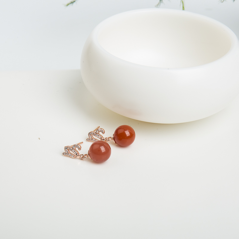 天然四川樱桃红南红摩羯座耳钉-红掌柜