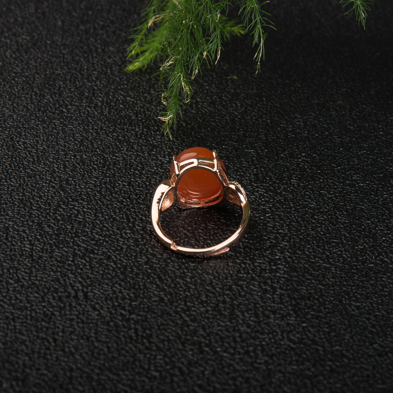银镶天然樱桃红南红戒指-红掌柜