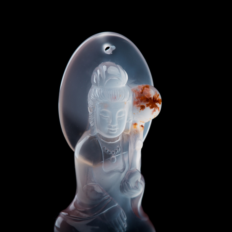 四川冻料俏色南红观音吊坠-红掌柜