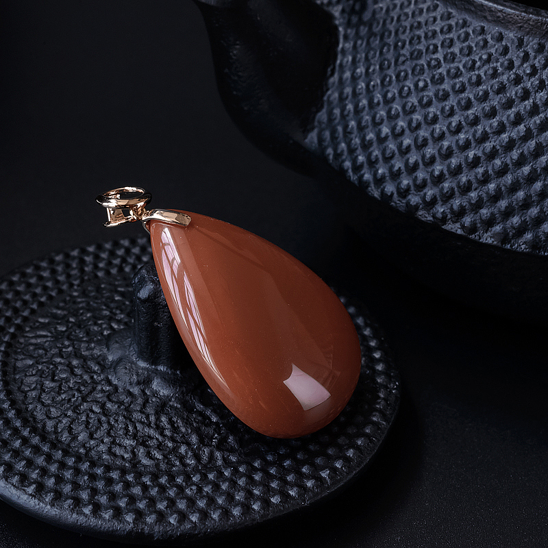 18K金镶川料满肉柿子红南红水滴吊坠 - 红掌柜