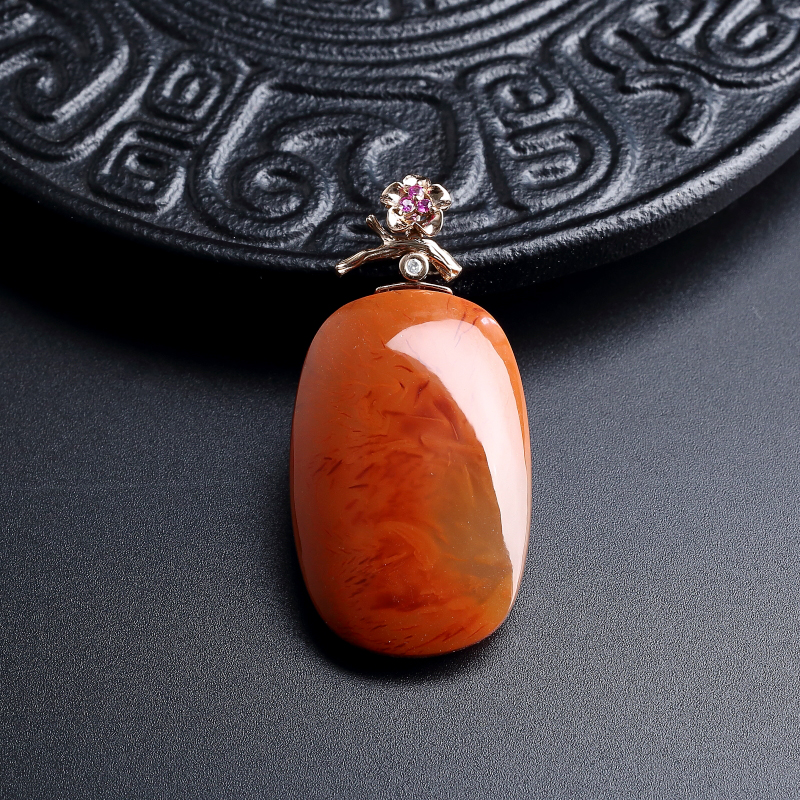 18K镶川料柿子红南红吊坠-红掌柜