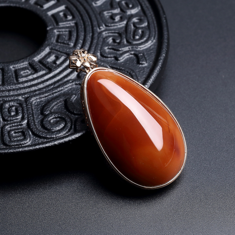 川料柿子红南红无事牌吊坠-红掌柜