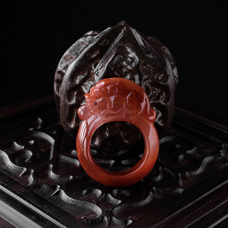 柿子红南红貔貅扳指-红掌柜