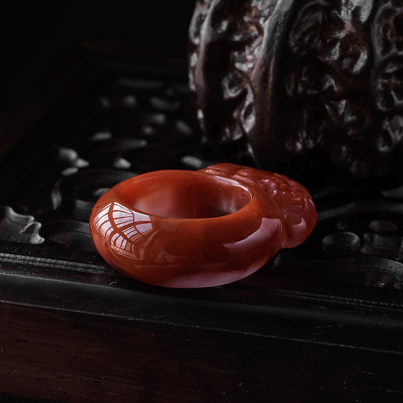 川料柿子红南红貔貅扳指-红掌柜