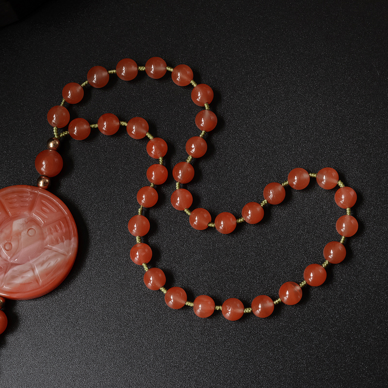 樱桃红南红手把件-红掌柜