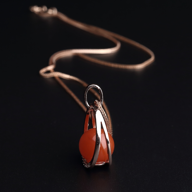 银镀金镶川料樱桃红南红吊坠项链-红掌柜