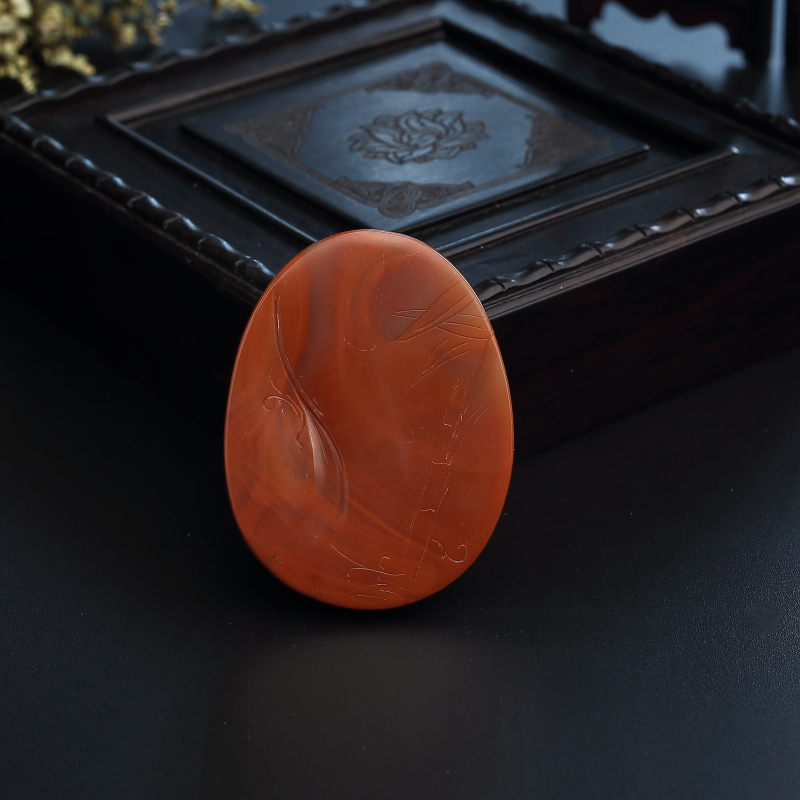 波罗的海天然南红蝶恋花吊坠-红掌柜