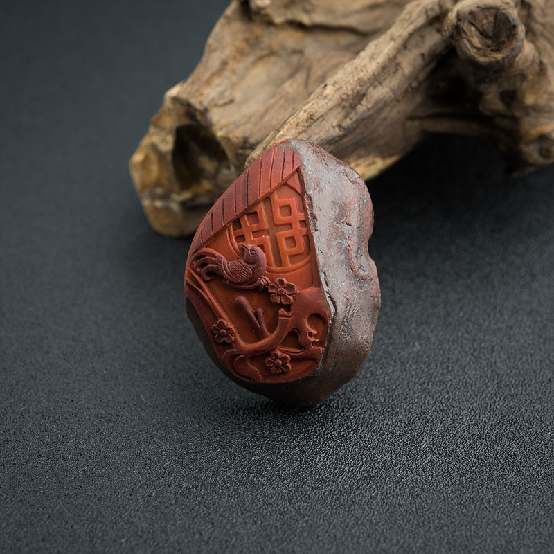 铁皮包浆料南红喜上眉俏吊坠-红掌柜