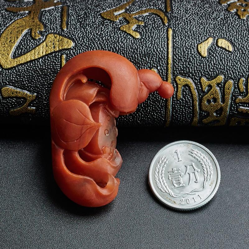 巧雕南红挂坠-红掌柜珠宝