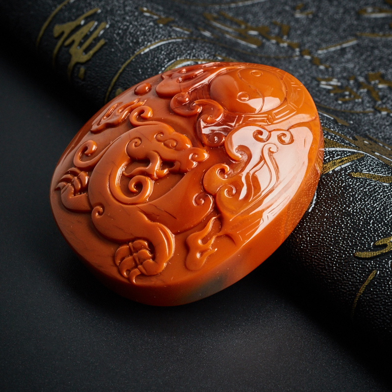 南红仿古龙牌吊坠 - 红掌柜珠宝