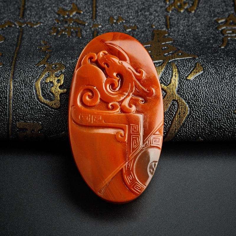 川料柿子红南红巧雕仿古龙牌吊坠 - 红掌柜