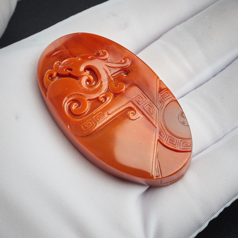 南红仿古龙牌吊坠 - 红掌柜