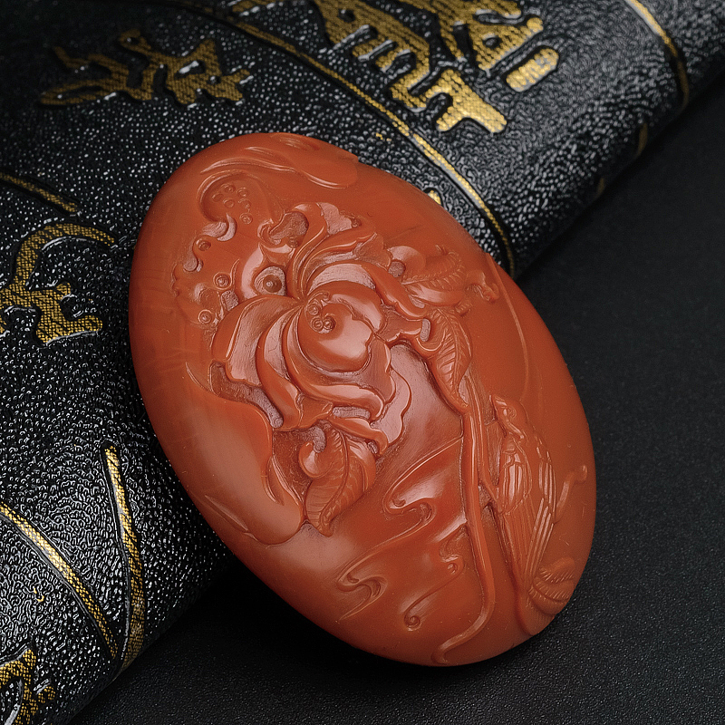 南红鸟语花香吊坠-红掌柜