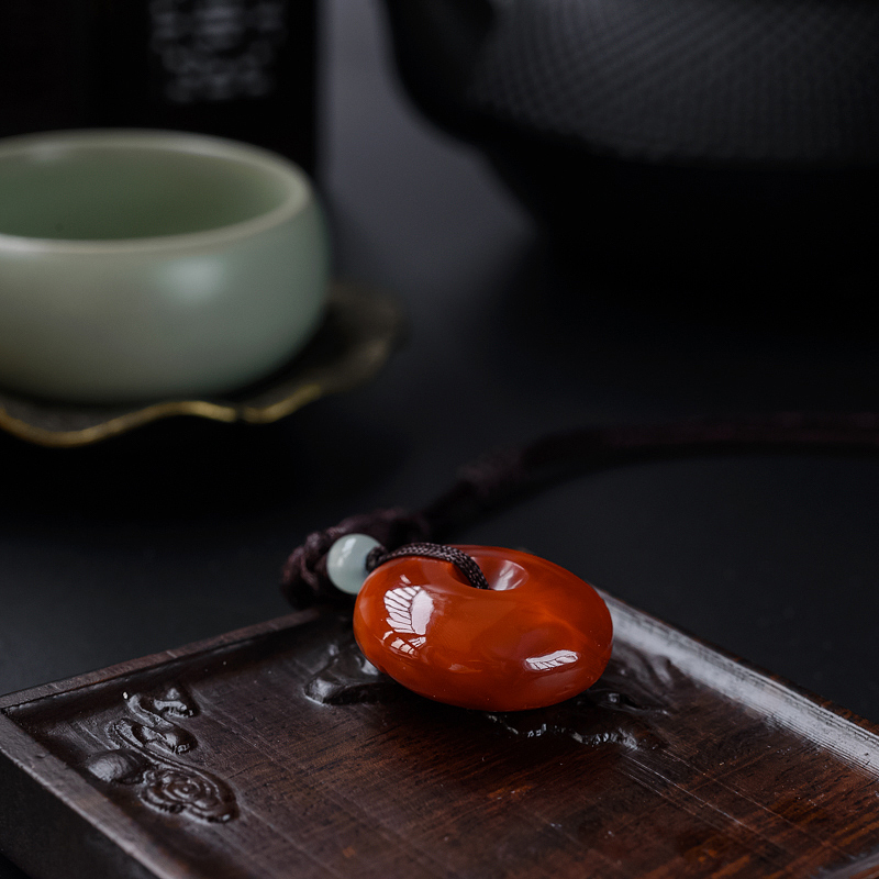 天然南红挂件-红掌柜