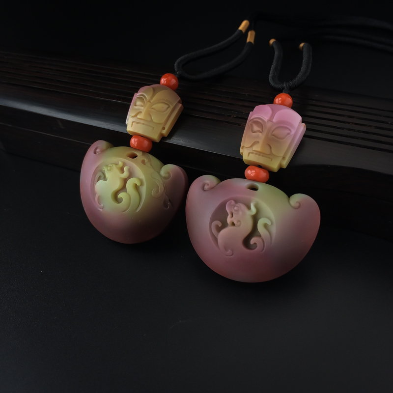 四川盐源玛瑙仿古吊坠-红掌柜