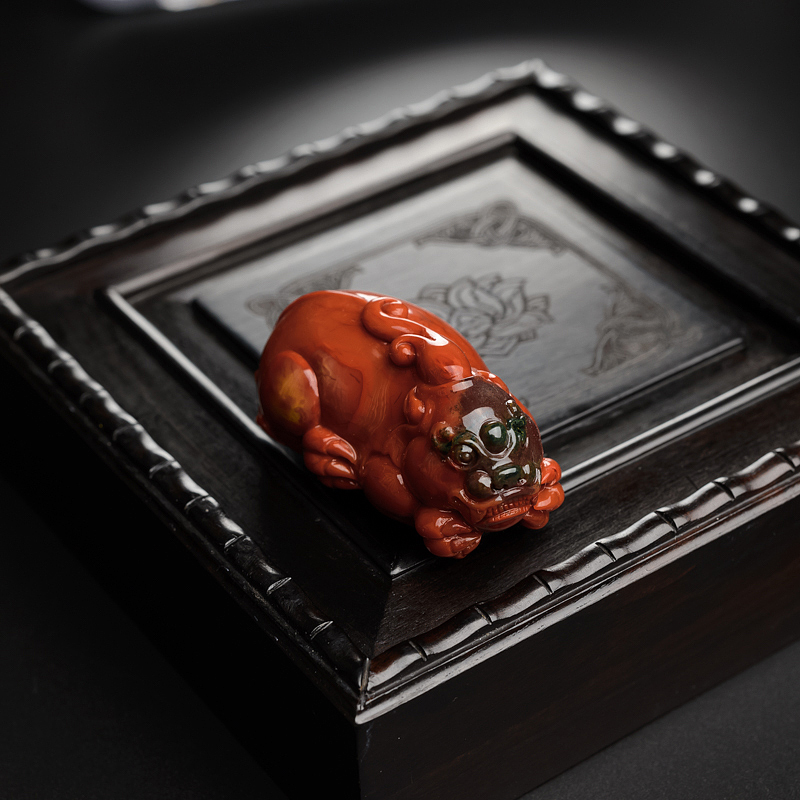 柿子红南红貔貅吊坠-红掌柜