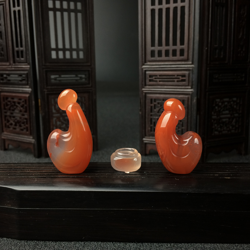 川料冰飘南红悟道摆件-红掌柜