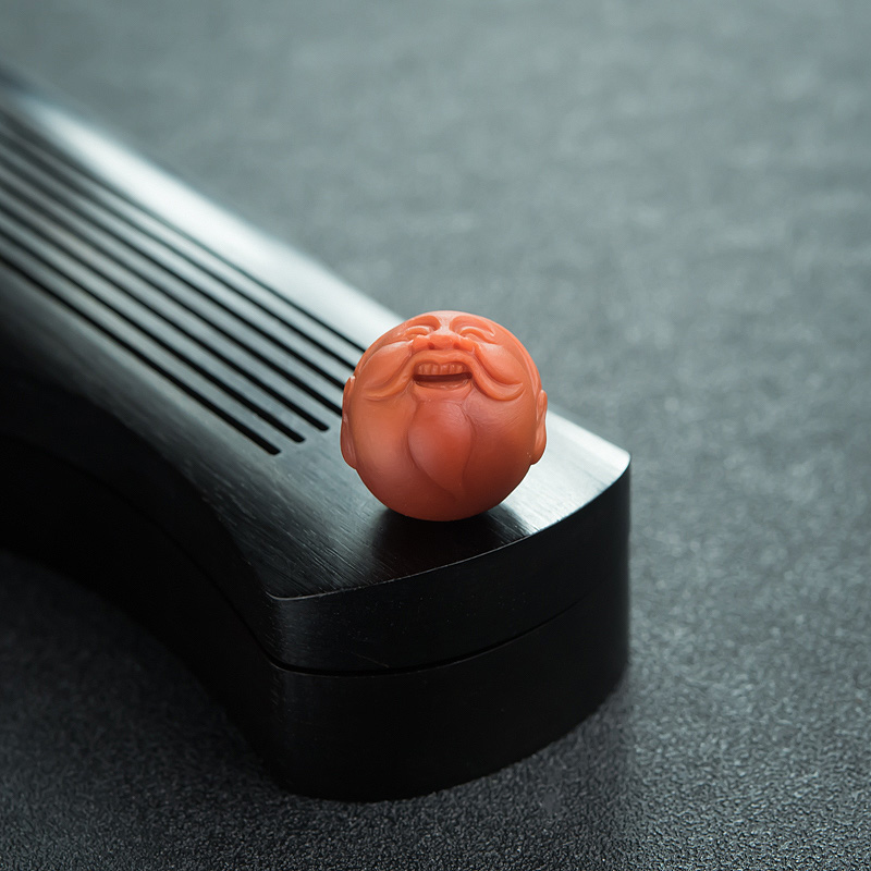 天然南红财神配件-红掌柜