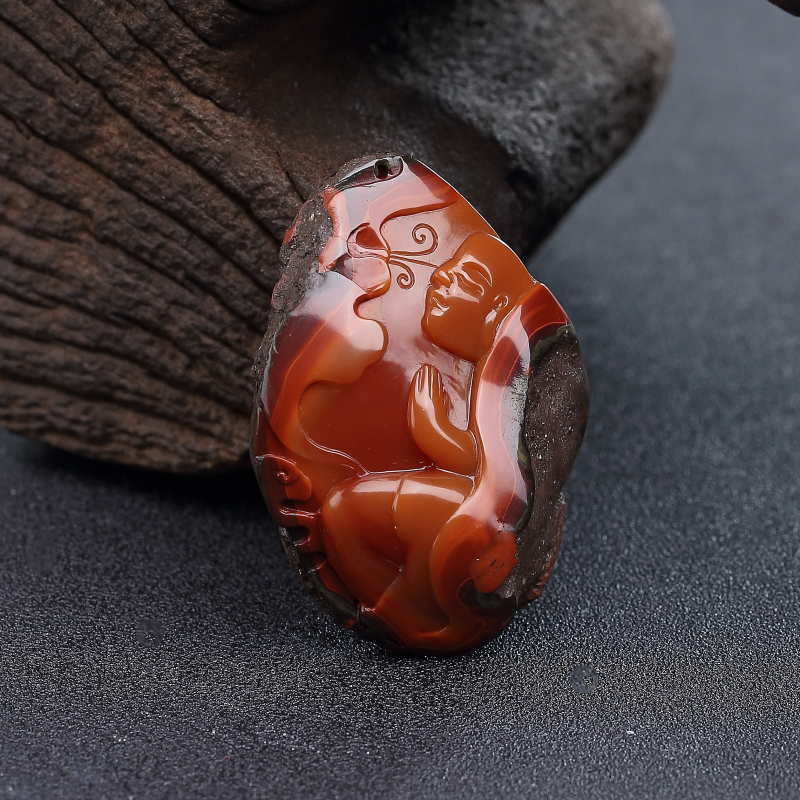 天然铁皮包浆料南红悟道吊坠-红掌柜