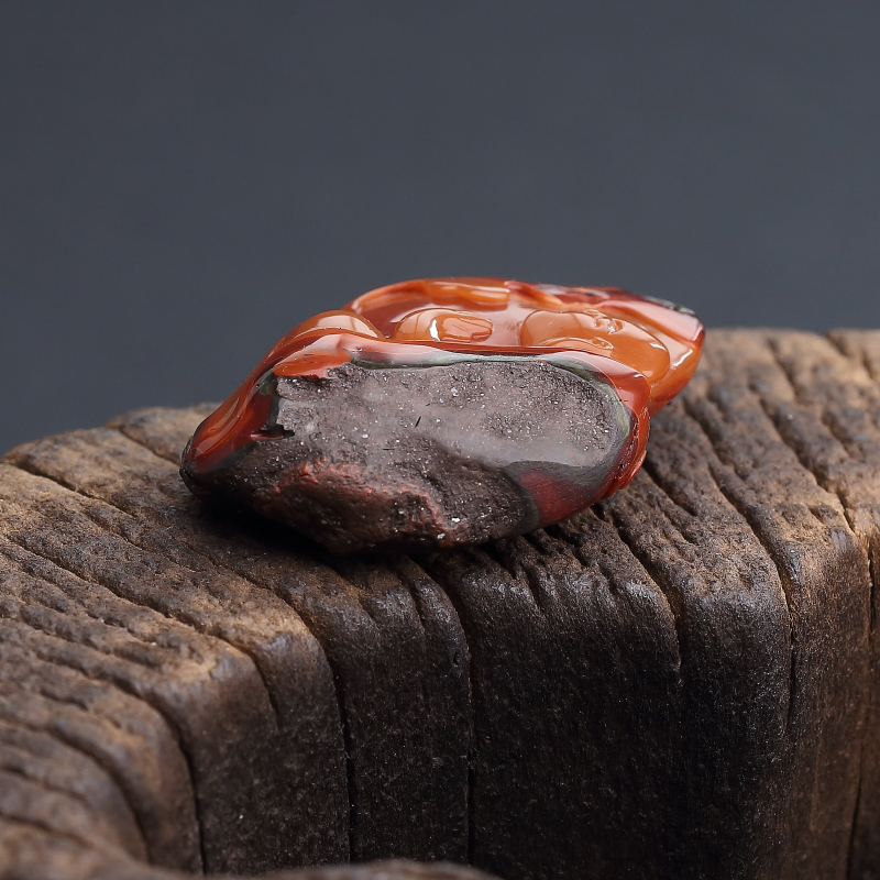 铁皮包浆料南红悟道吊坠-红掌柜