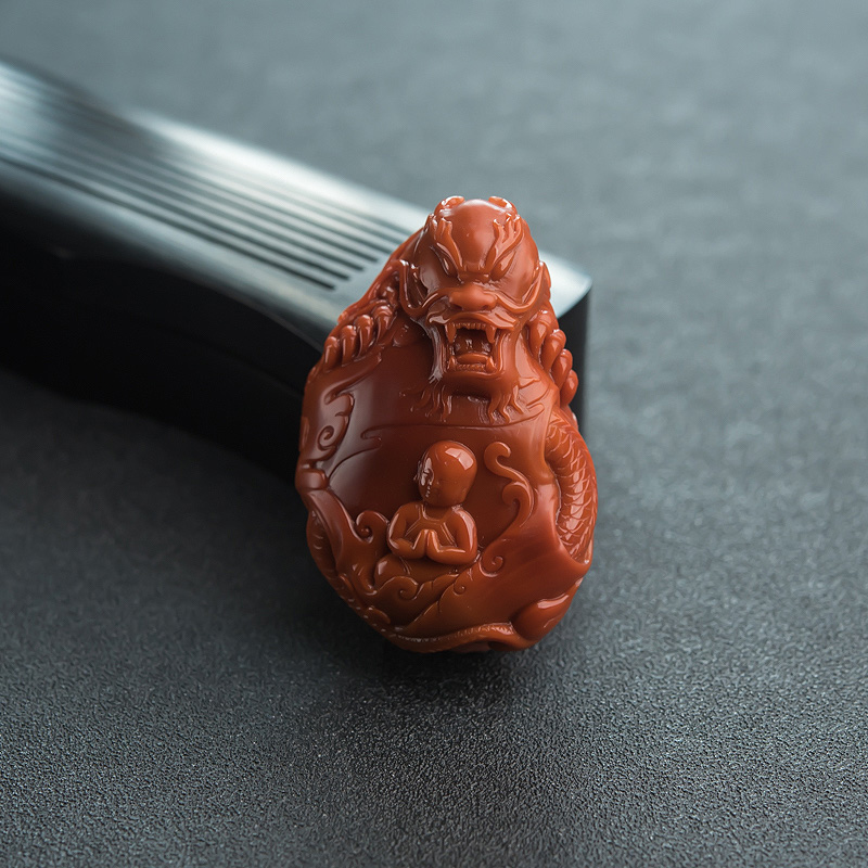 川料天然红白料南红龙吊坠-红掌柜